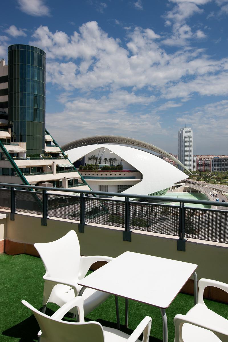 Nh Valencia Las Artes Luaran gambar